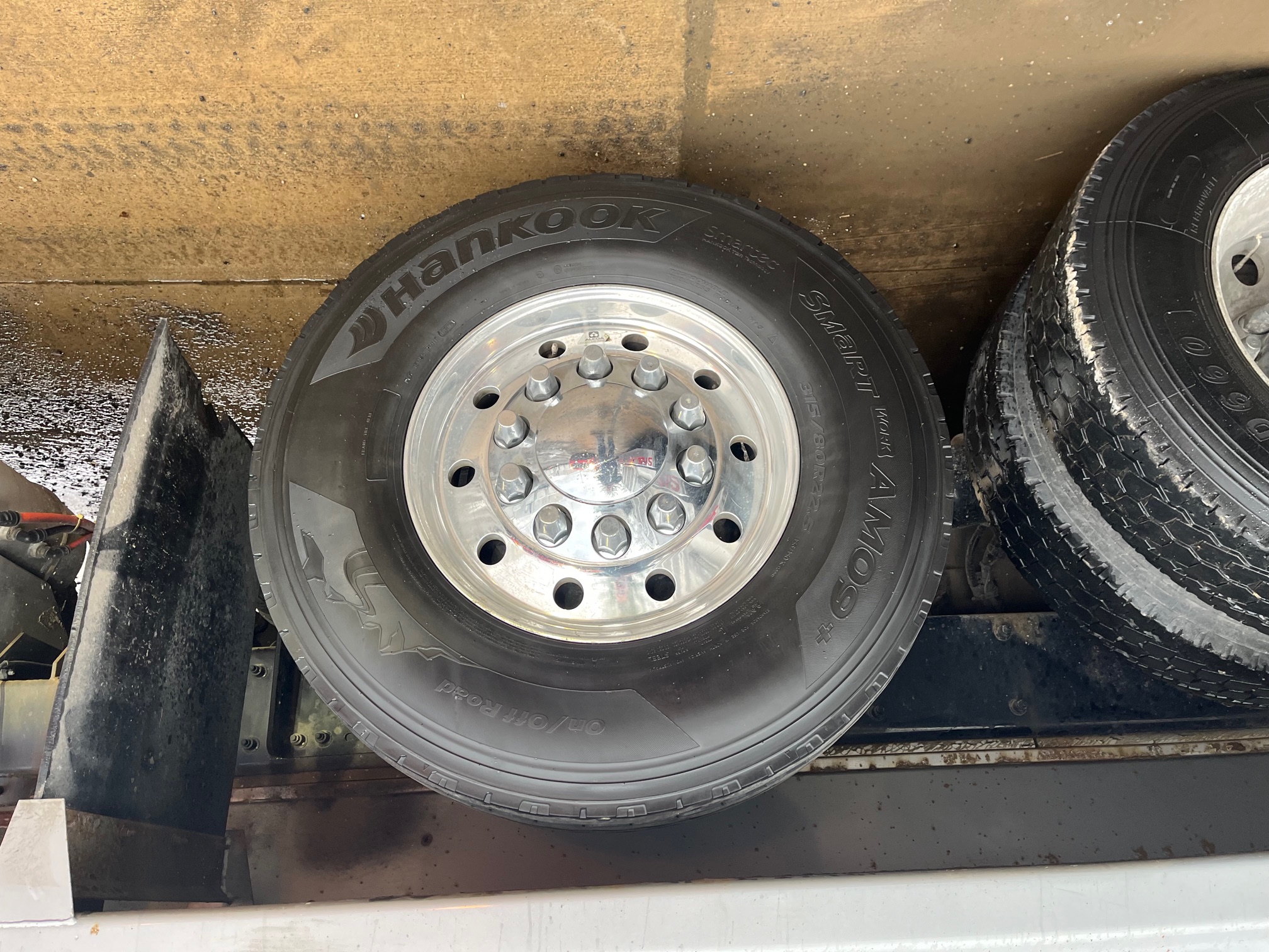 2023 PETERBILT 567 - view 14 of 25