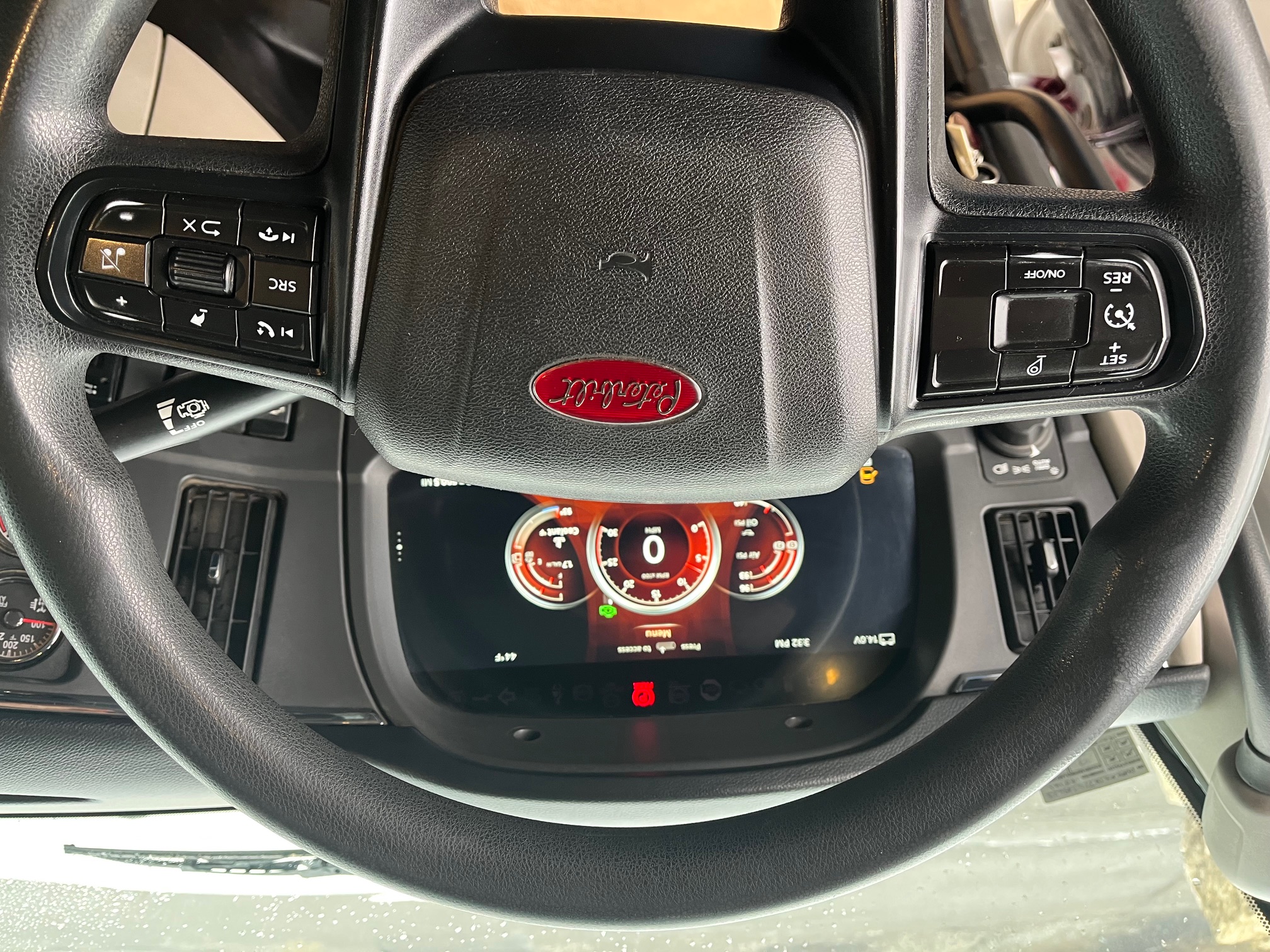 2023 PETERBILT 567 - view 20 of 25