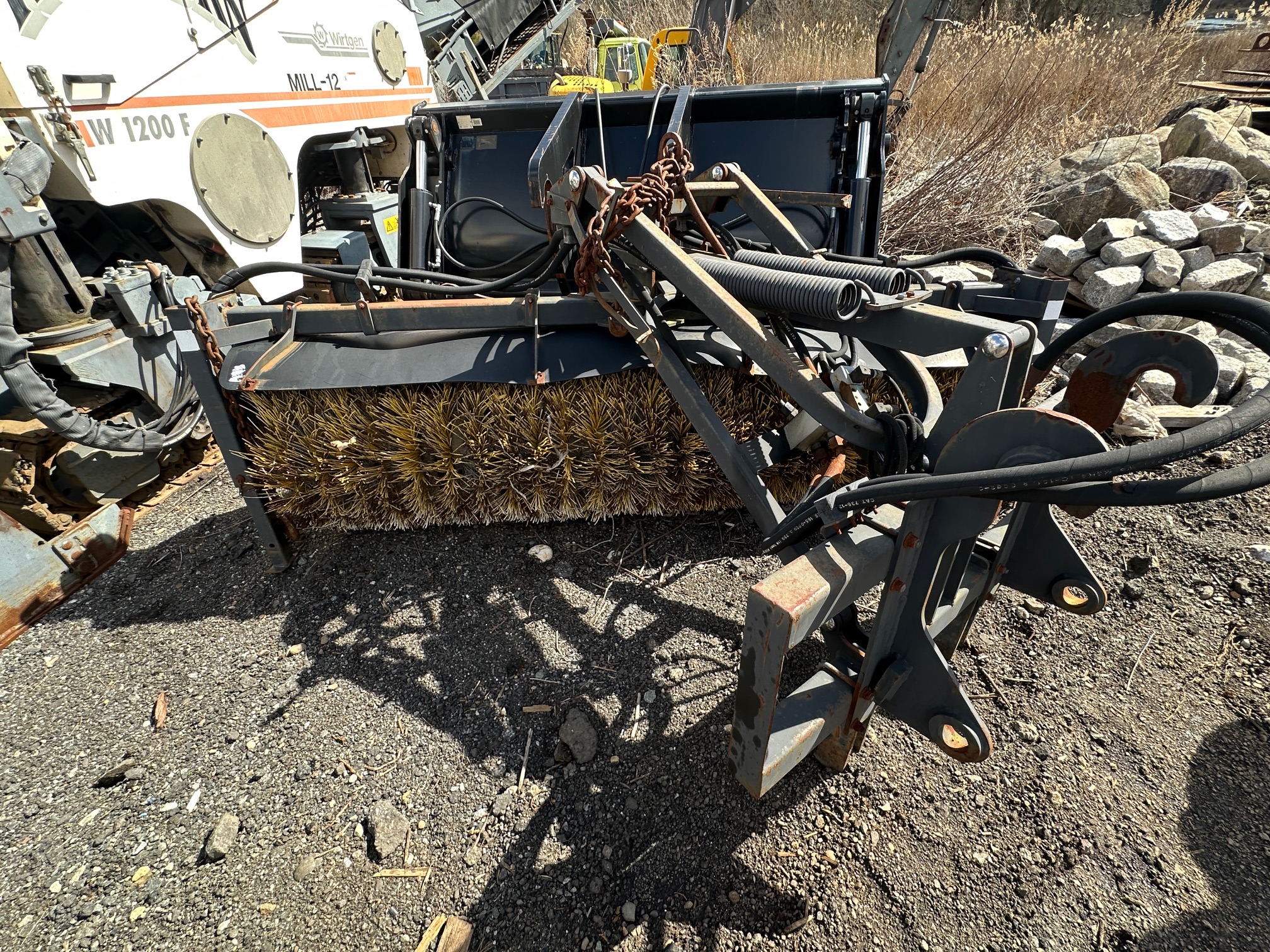 2004 CATERPILLAR BA25 Broom - view 10 of 18