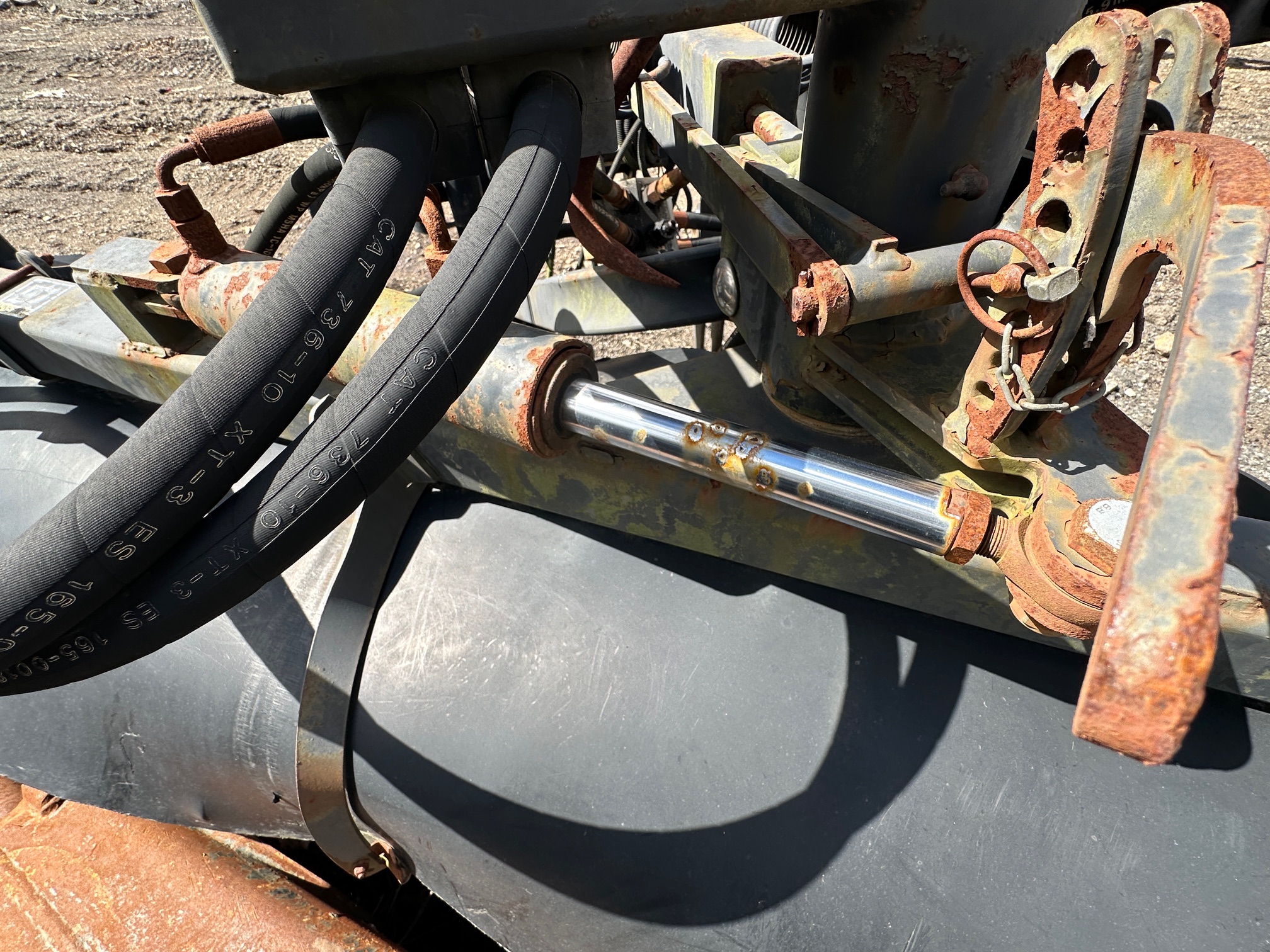 2004 CATERPILLAR BA25 Broom - view 14 of 18