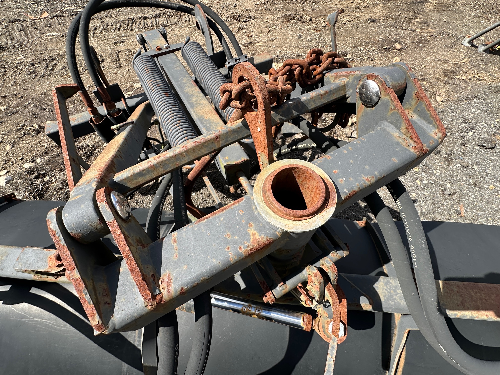 2004 CATERPILLAR BA25 Broom - view 15 of 18