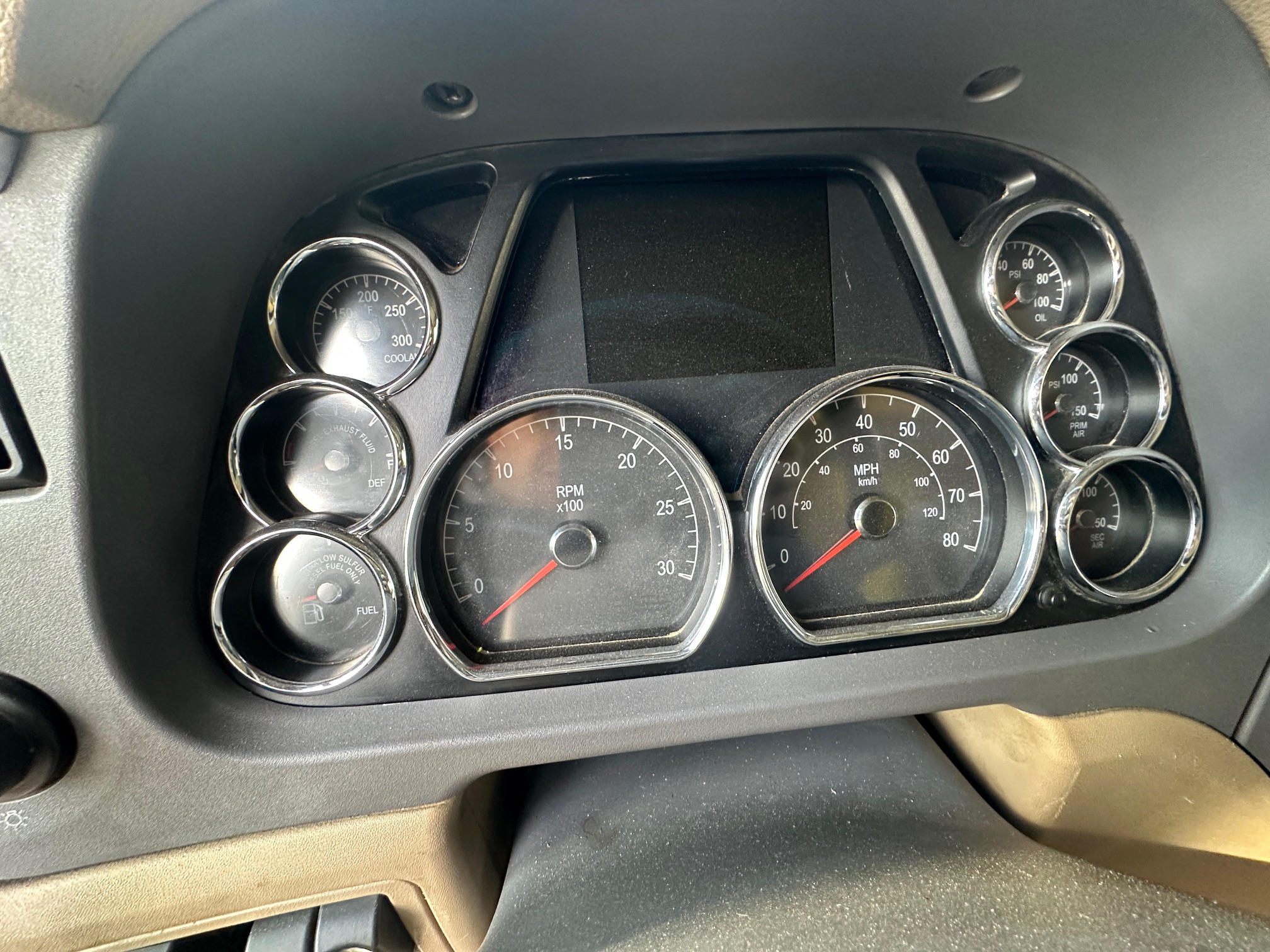 2017 PETERBILT 579 - view 13 of 43