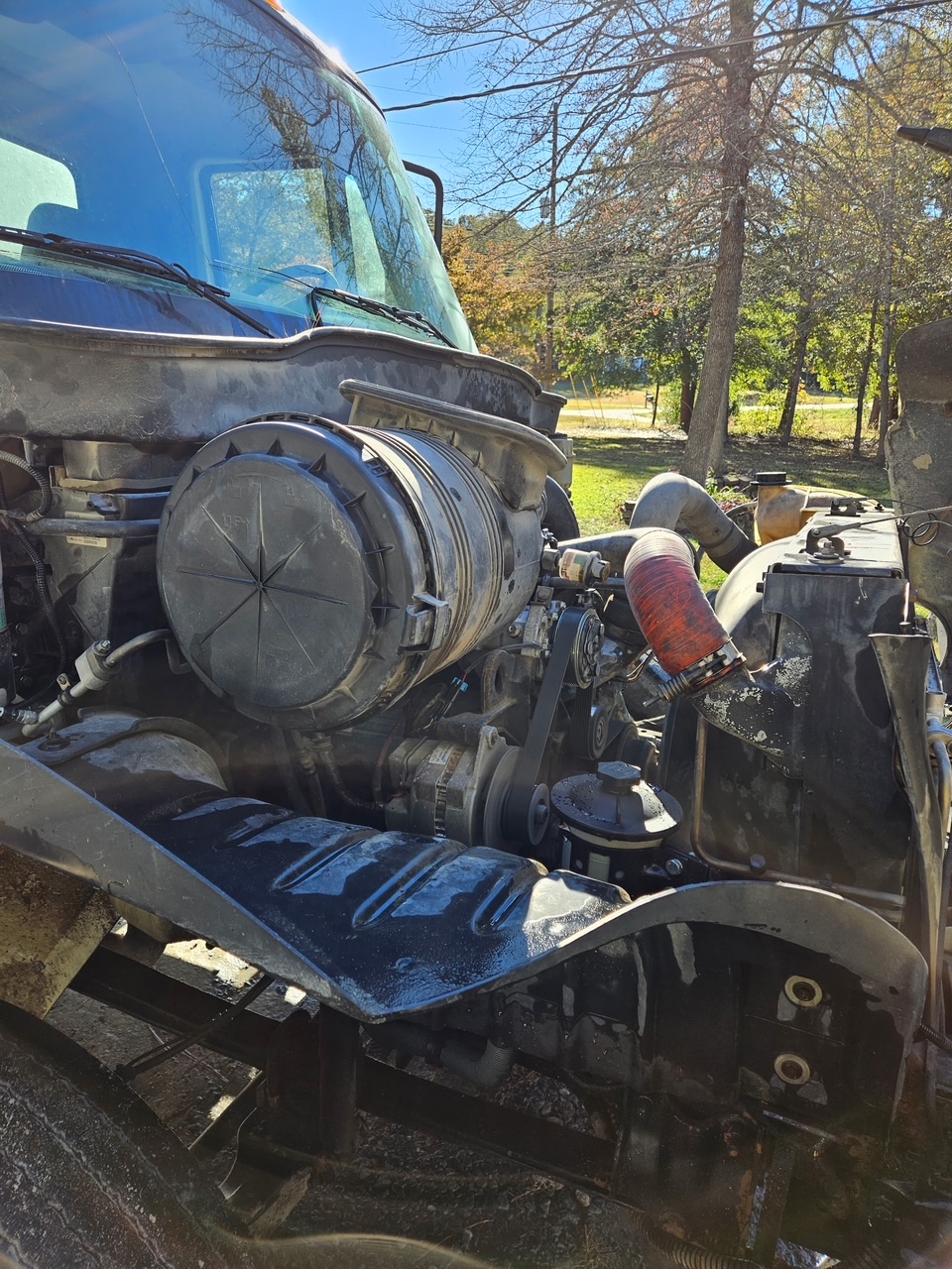 2004 INTERNATIONAL 4200 Mini Mixer - Image 6