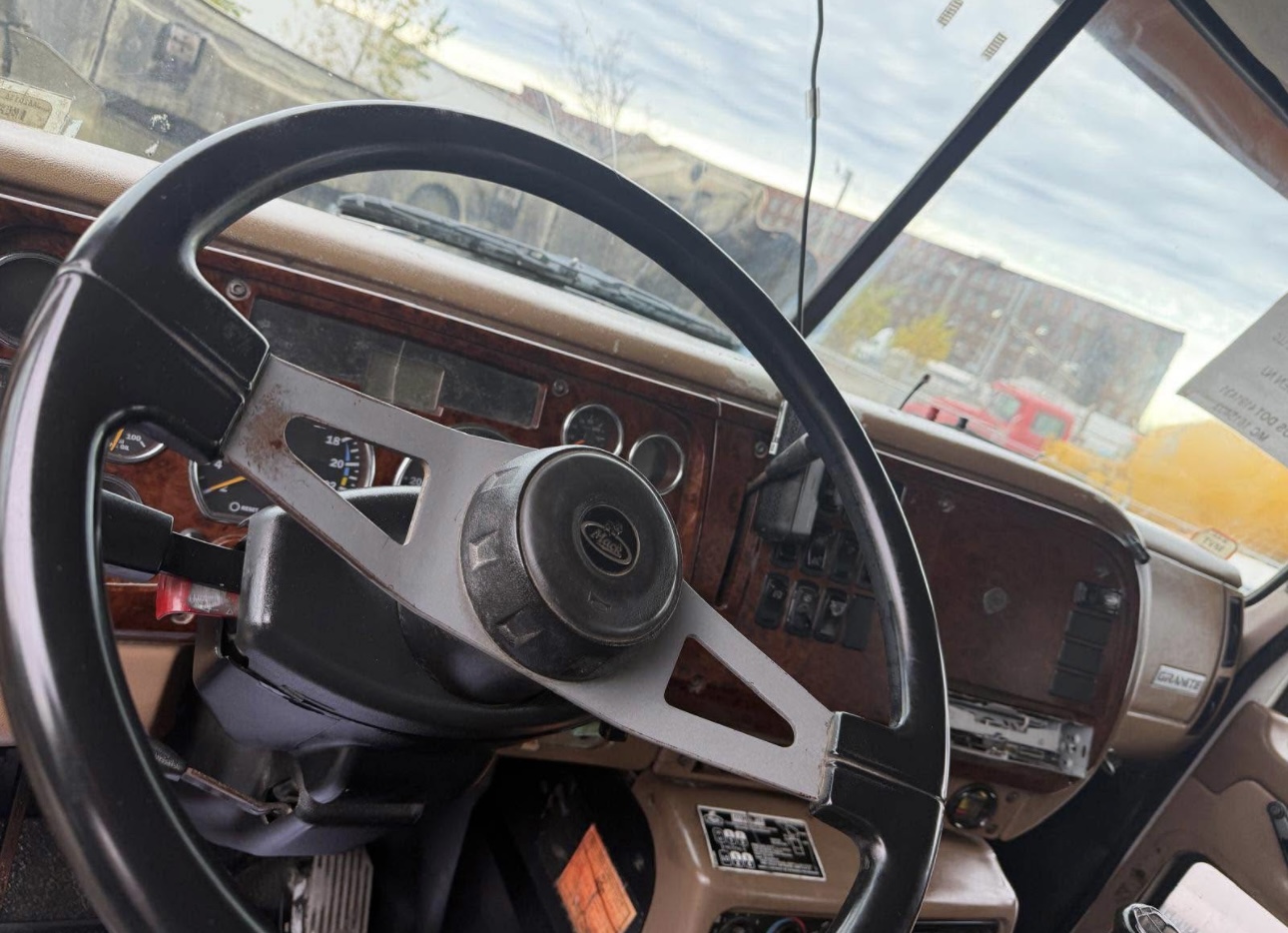 2005 MACK CV713 - view 16 of 20