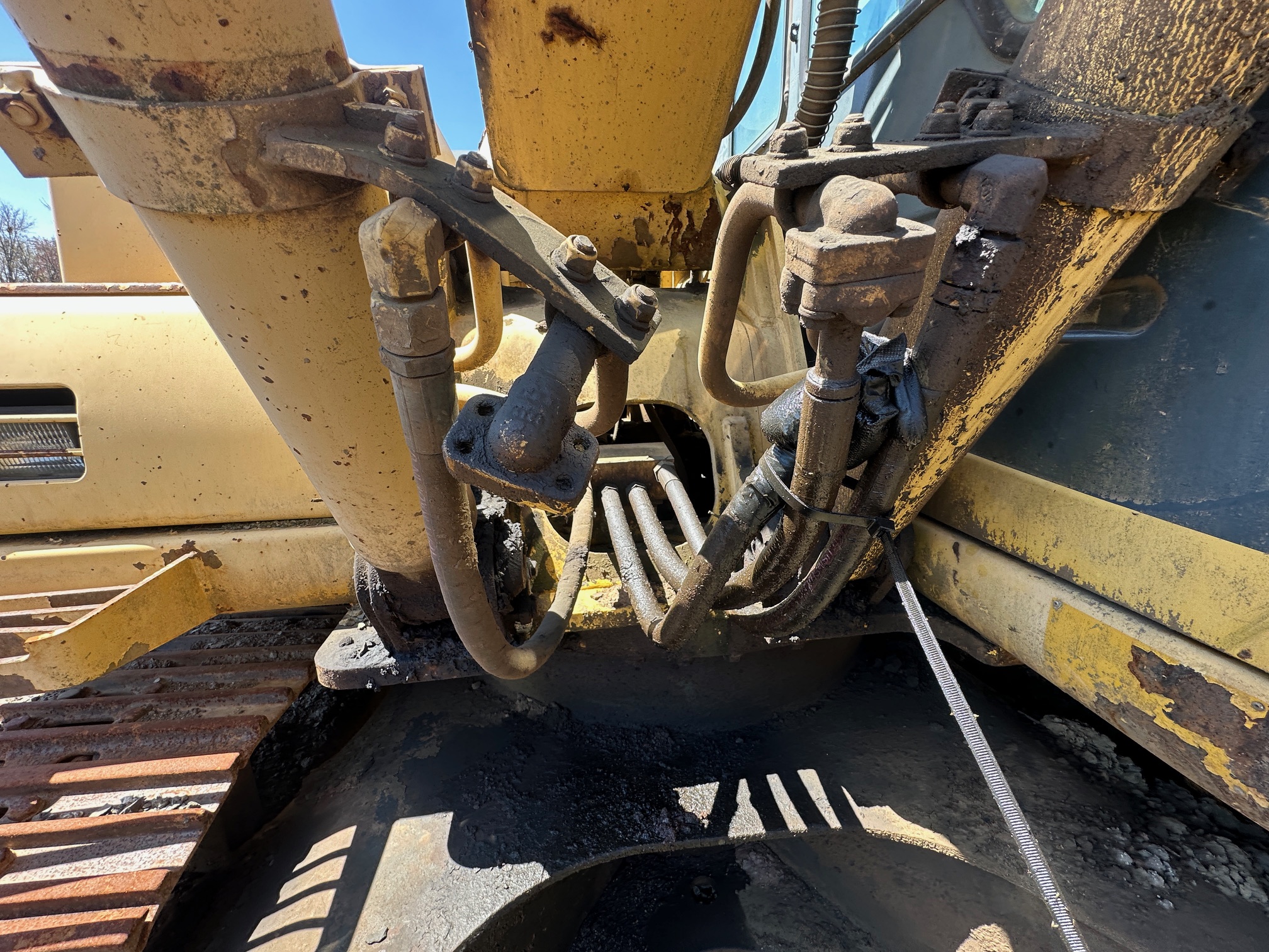 1999 KOMATSU PC150LC - Image 17