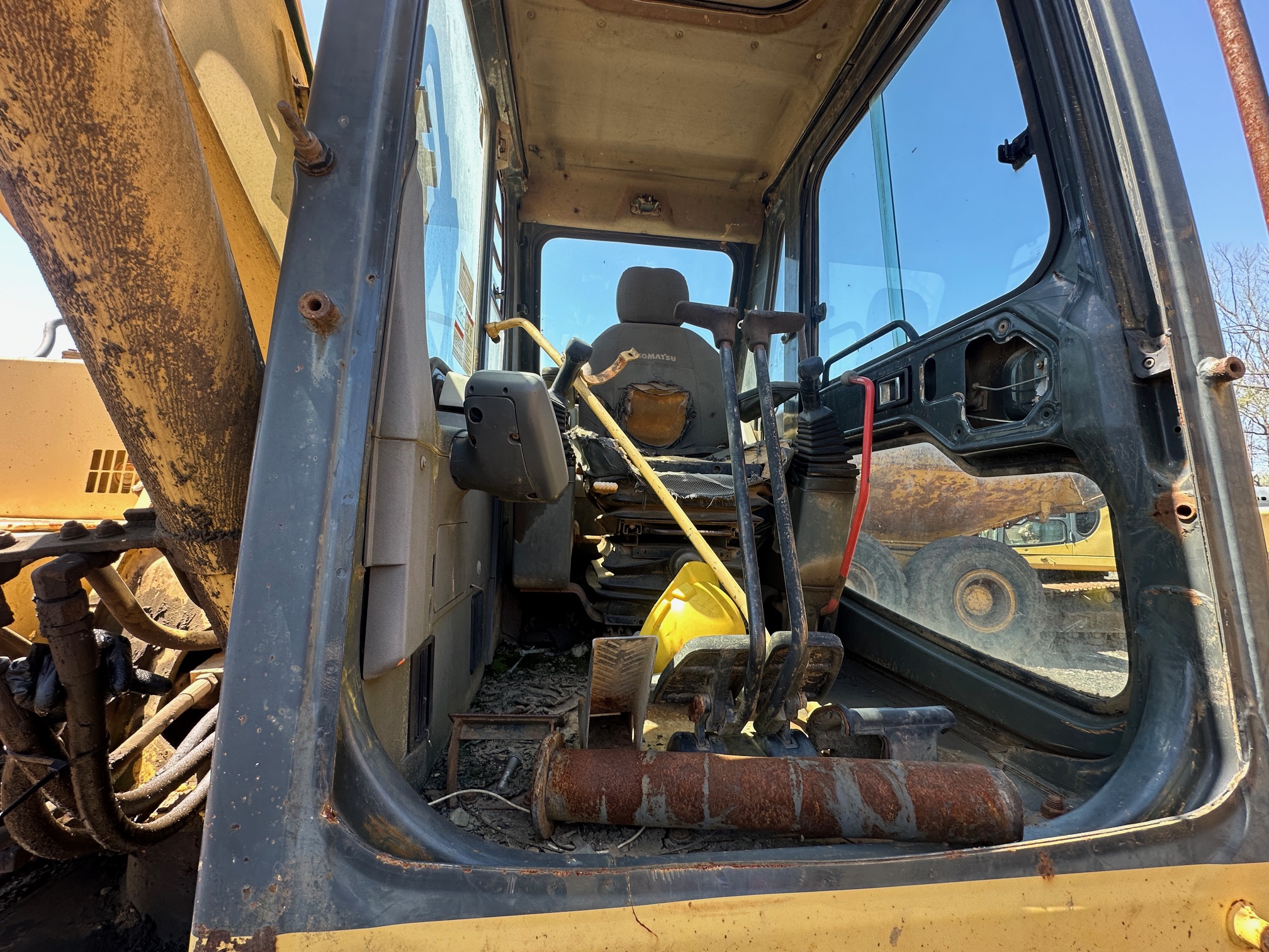 1999 KOMATSU PC150LC - Image 18