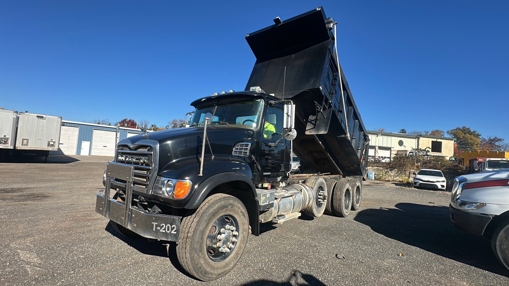 2006 MACK Granite CV713 - Image 2