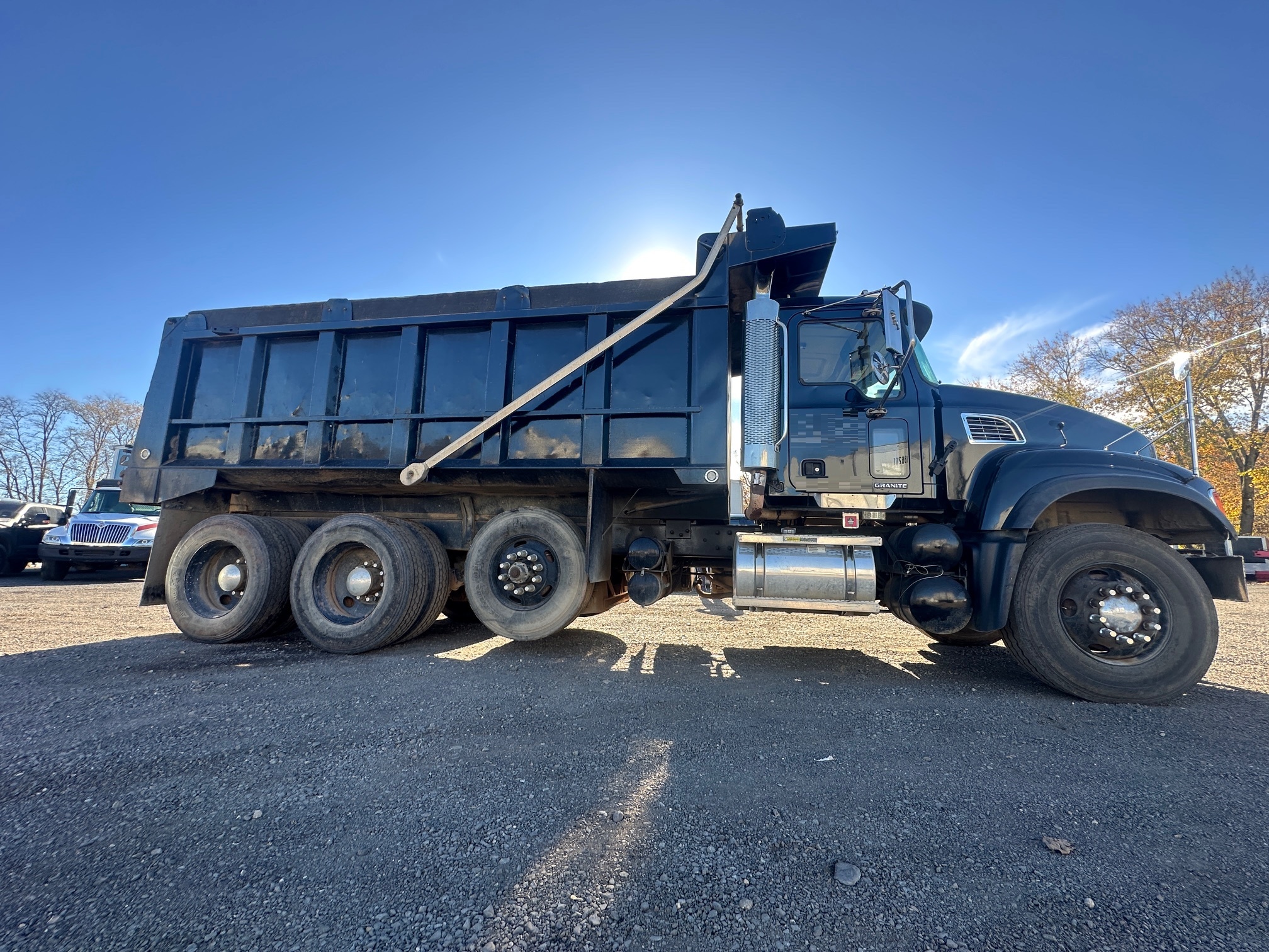 2006 MACK Granite CV713
