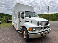 2008 STERLING Medical BOX TRUCK - Image 7