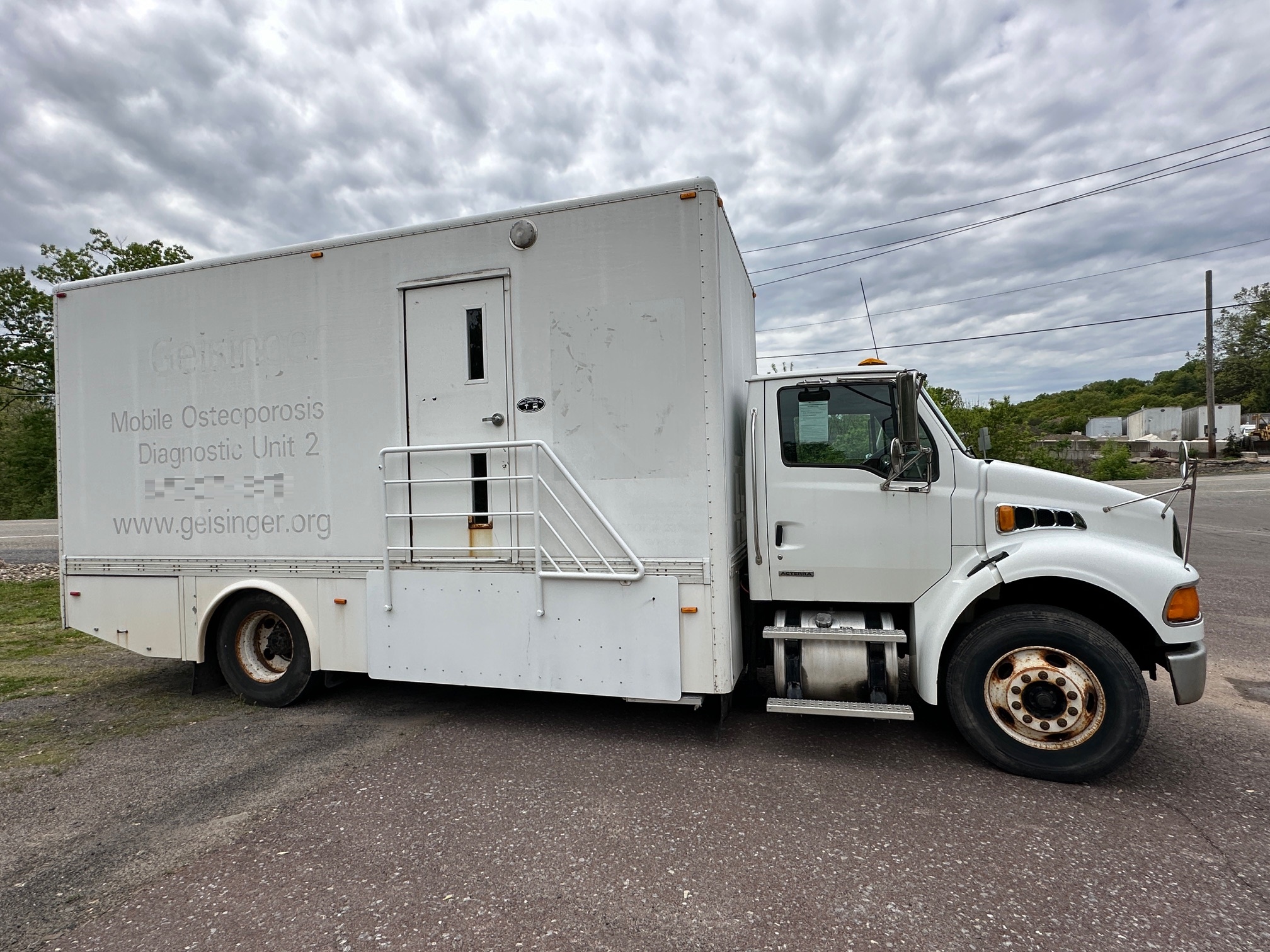 2008 STERLING Medical BOX TRUCK - Image 8