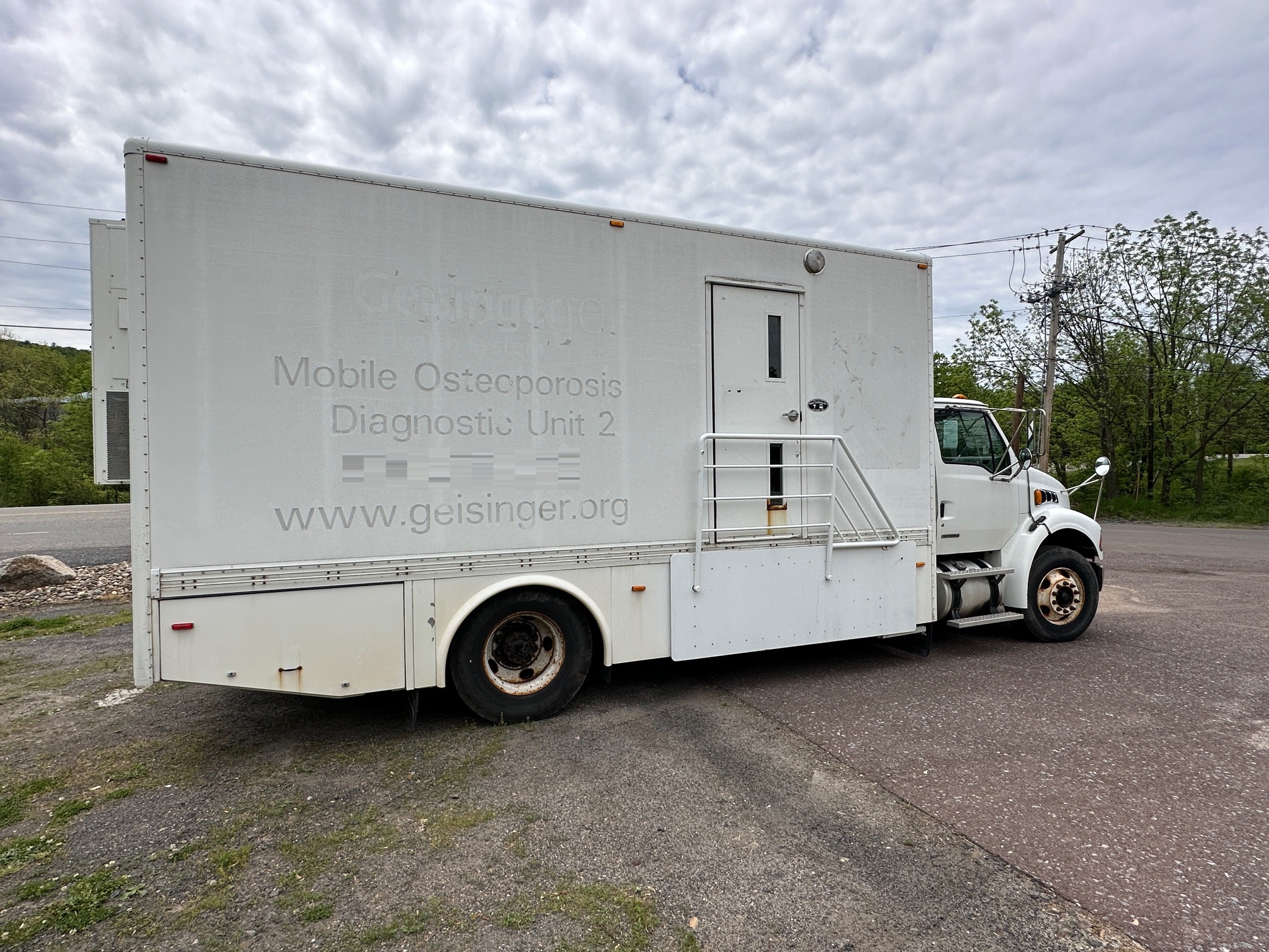 2008 STERLING Medical BOX TRUCK - Image 9