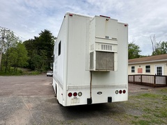2008 STERLING Medical BOX TRUCK - Image 13