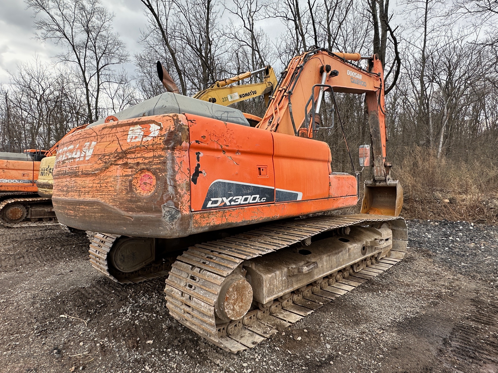 2006 DOOSAN DX300LC - view 2 of 37