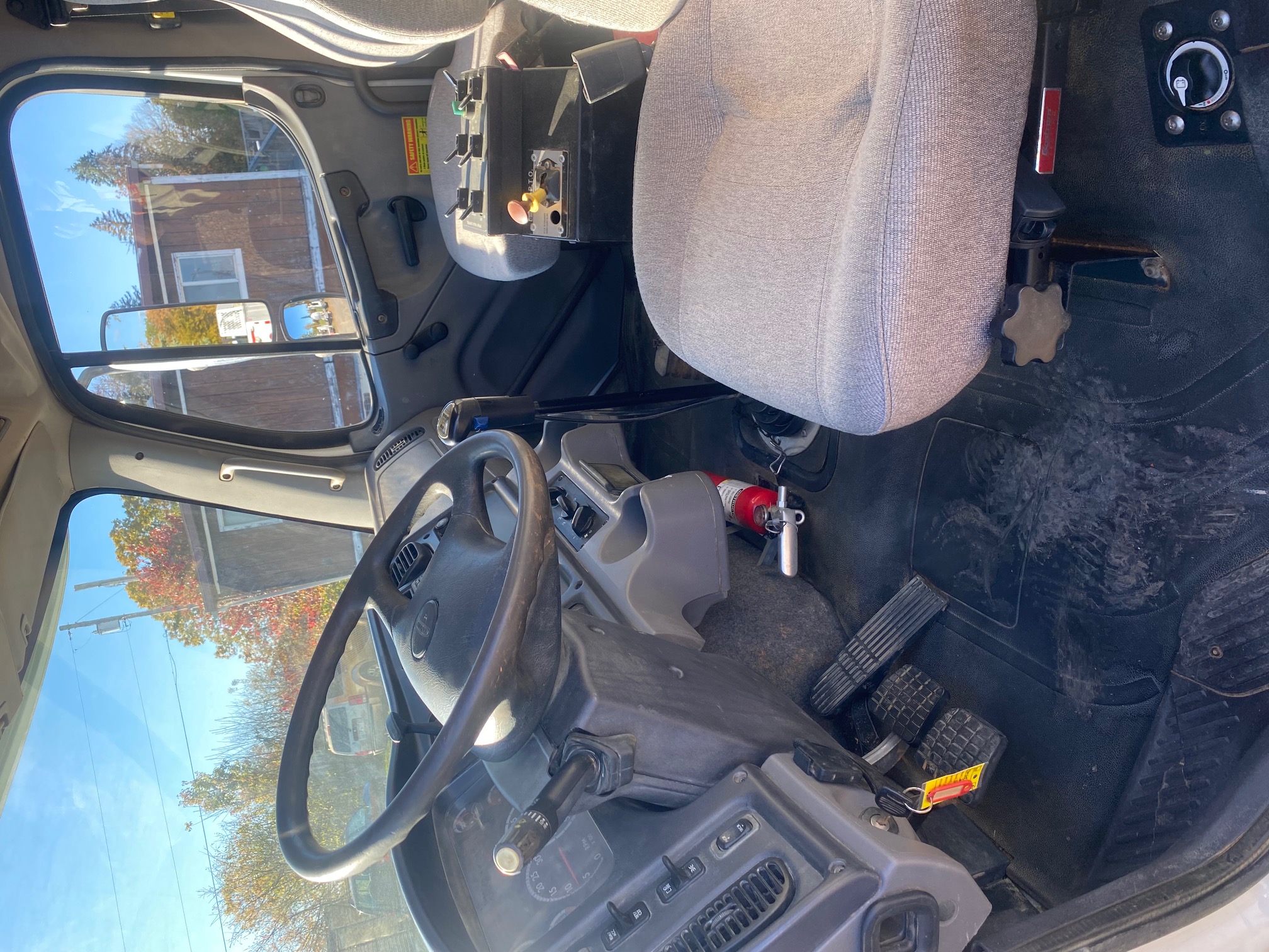 2014 FREIGHTLINER M2 106 - Image 6