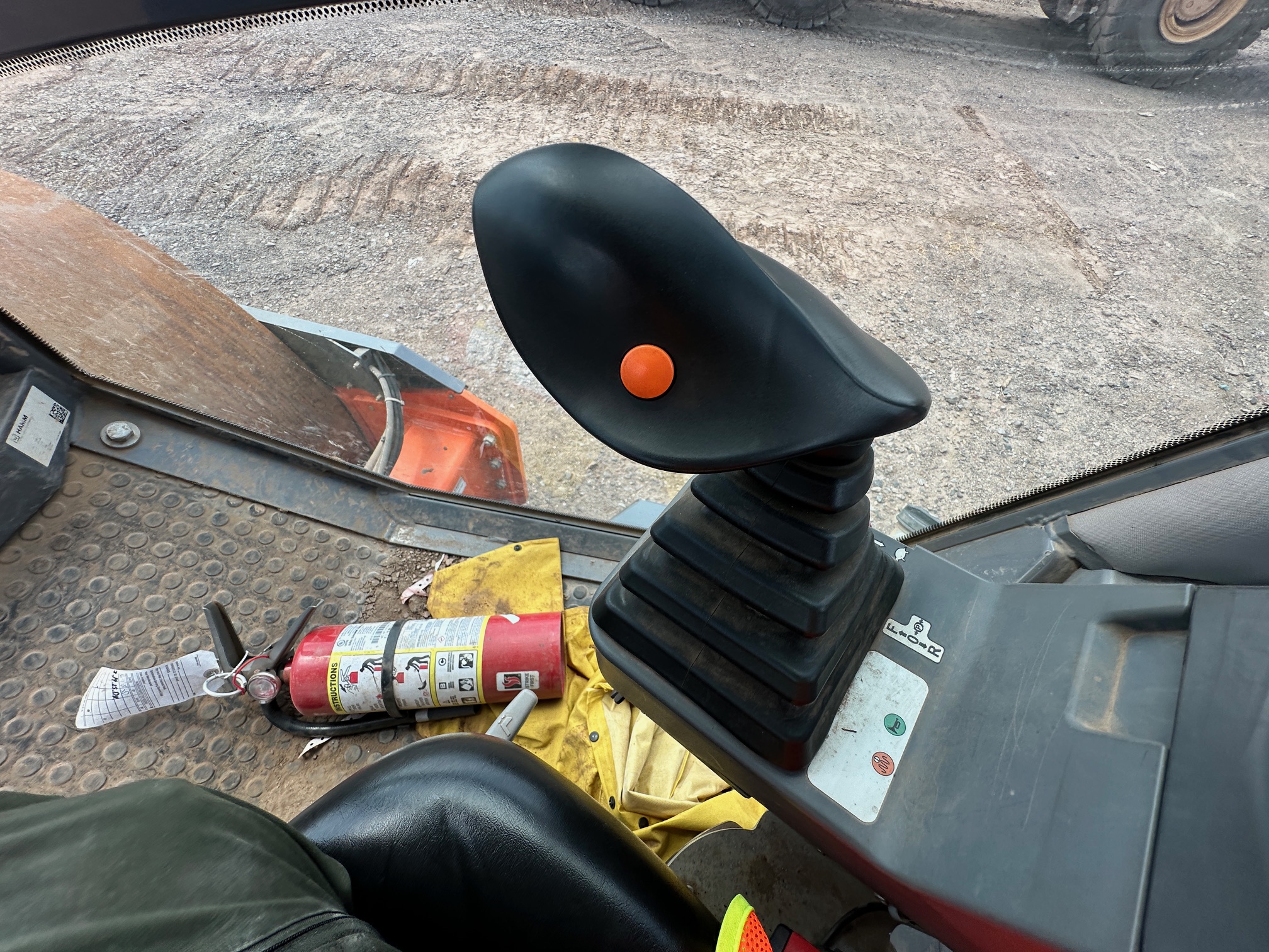 2019 HAMM H10i - view 17 of 29