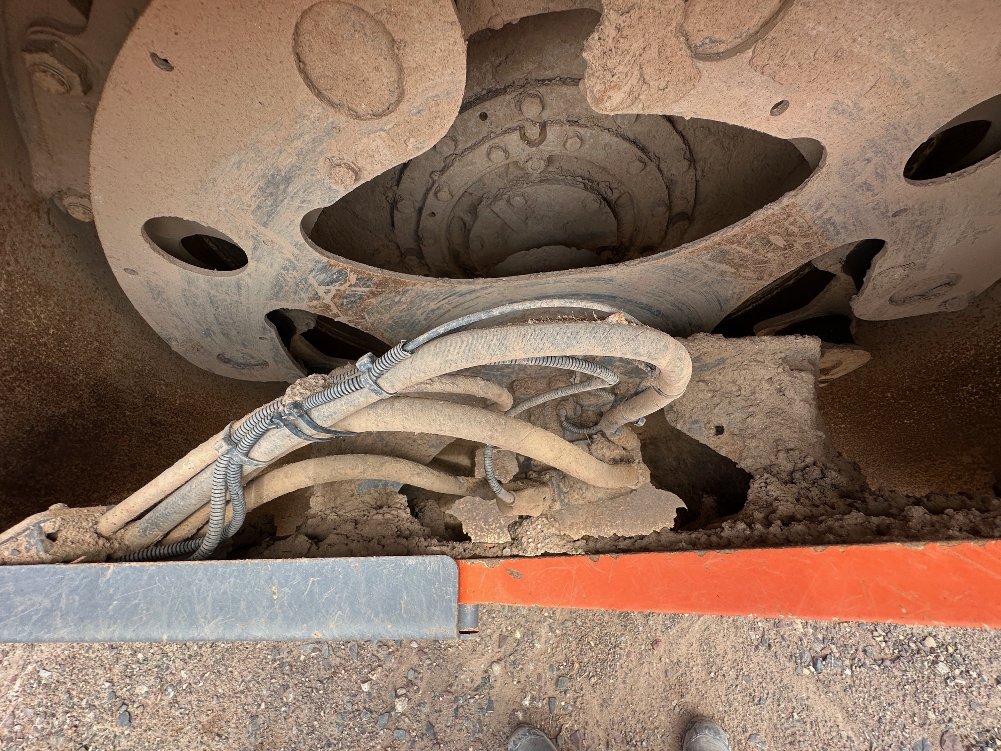 2019 HAMM H10i - Image 23