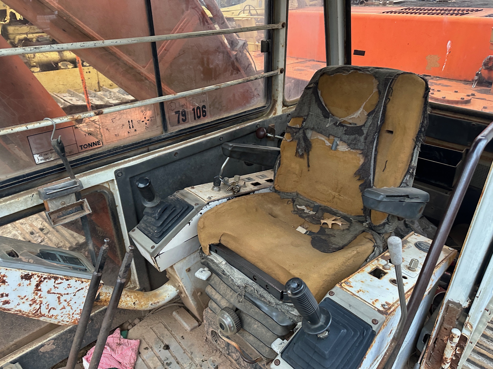 1992 DAEWOO DH280 - view 13 of 34