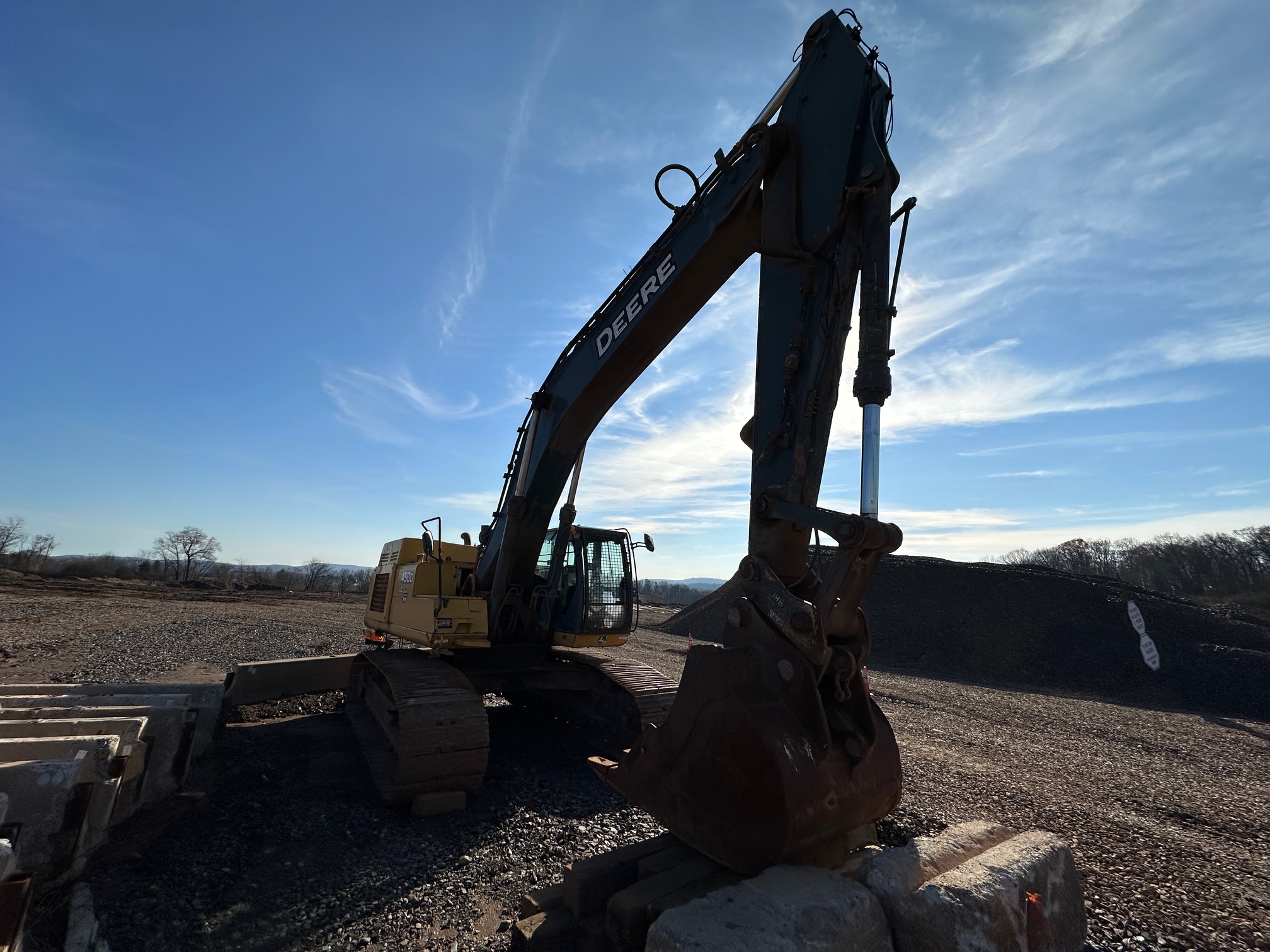 2006 DEERE 450D LC - view 5 of 15