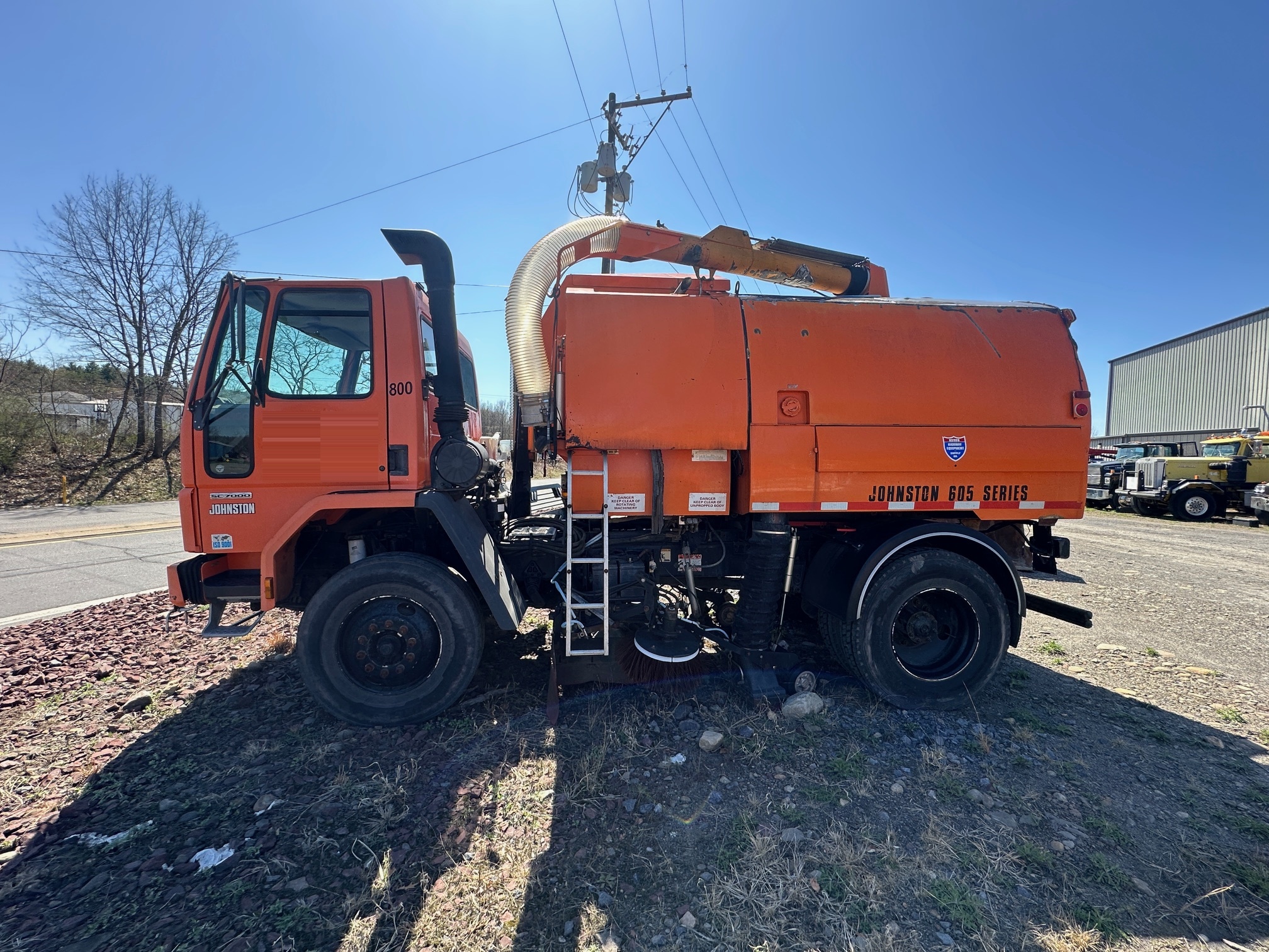 2000 STERLING SC7000 Sweeper - view 7 of 47