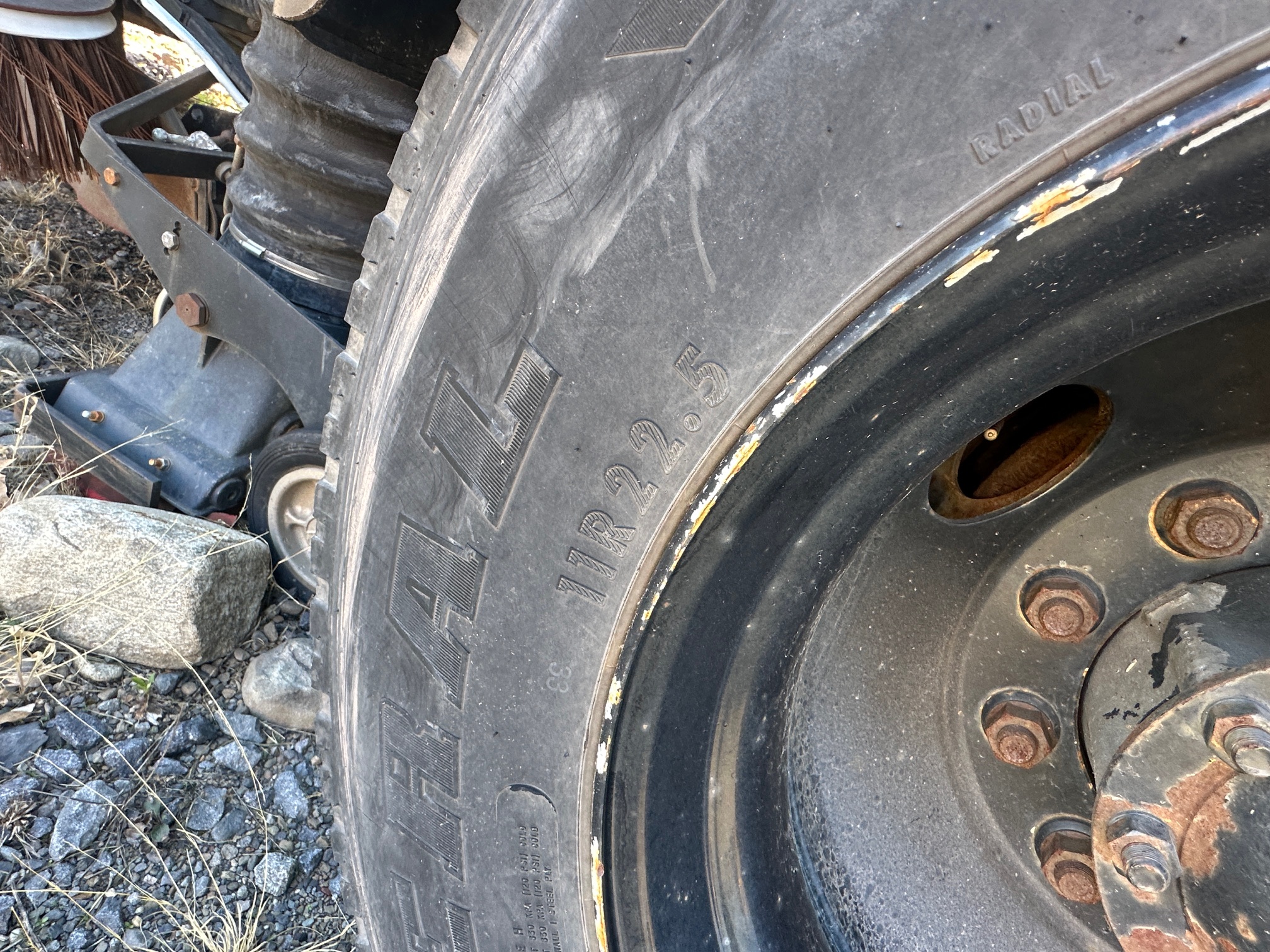 2000 STERLING SC7000 Sweeper - view 12 of 47