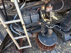 2000 STERLING SC7000 Sweeper - Image 14