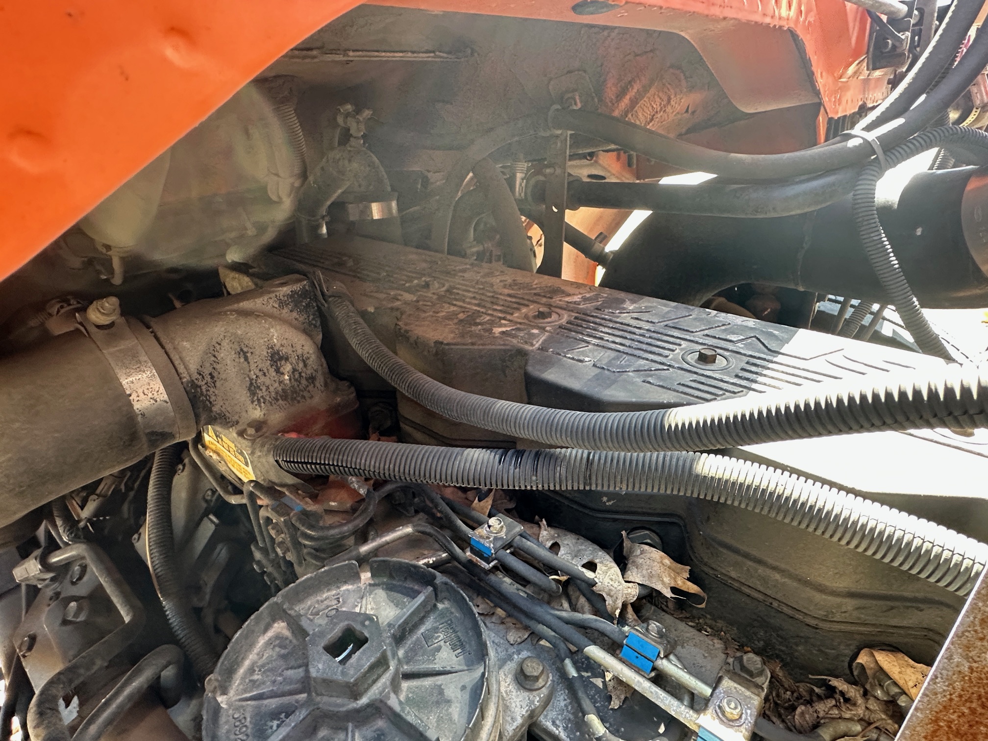 2000 STERLING SC7000 Sweeper - Image 16