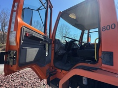 2000 STERLING SC7000 Sweeper - Image 21