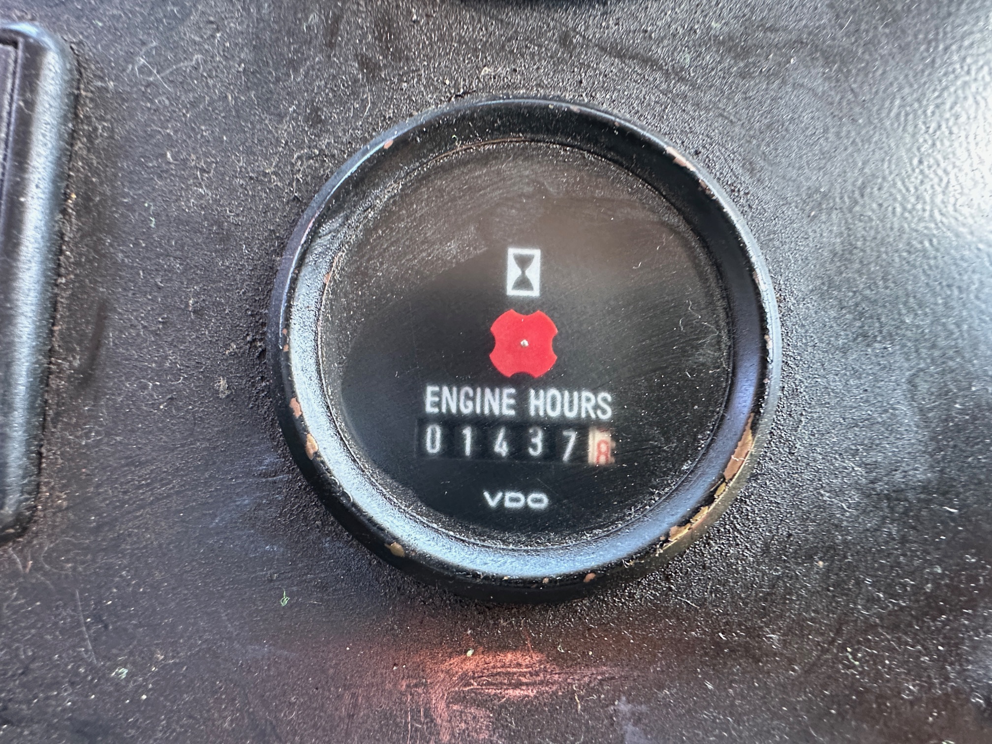 2000 STERLING SC7000 Sweeper - Image 26