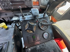 2000 STERLING SC7000 Sweeper - Image 33