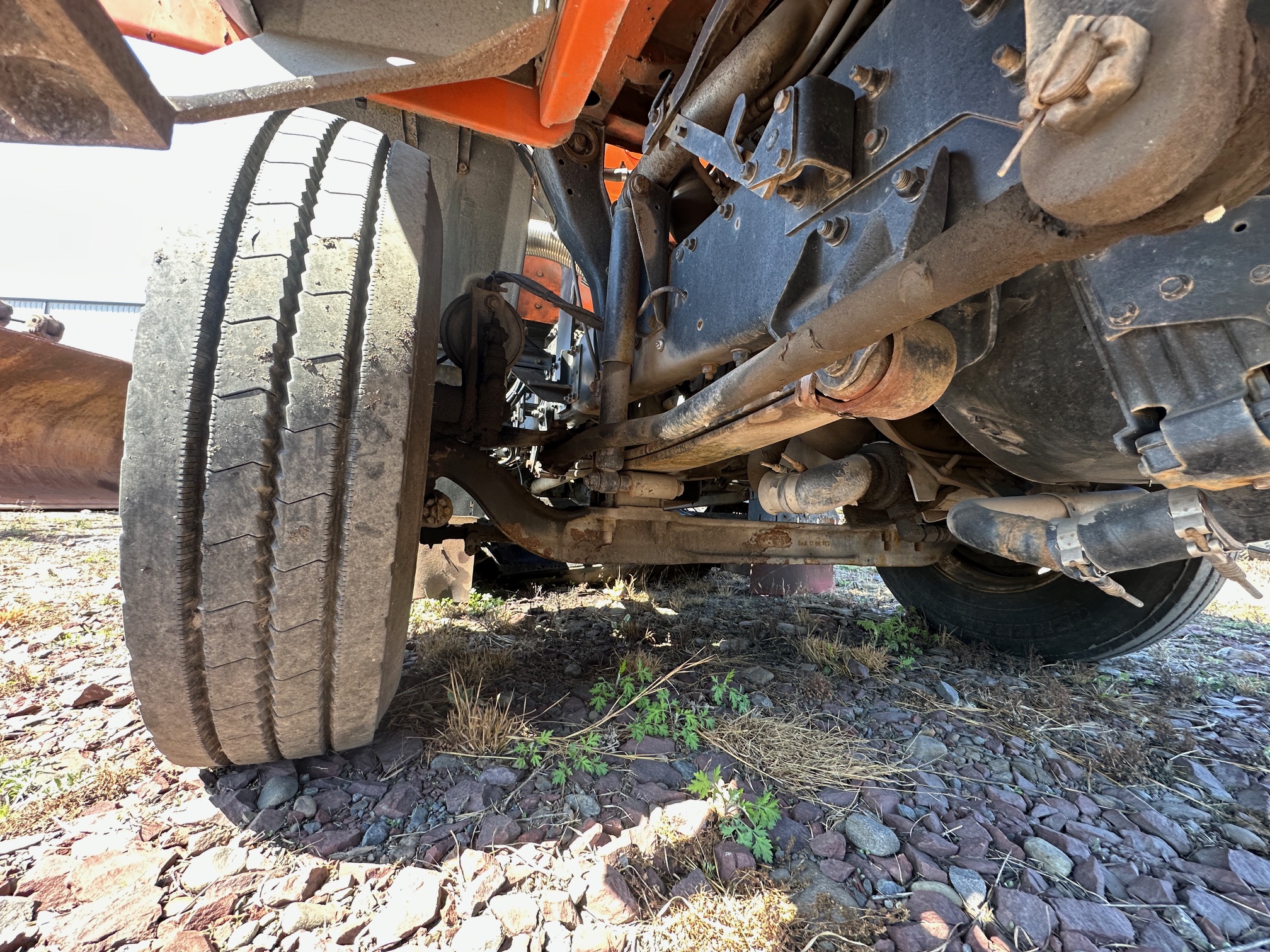 2000 STERLING SC7000 Sweeper - Image 35