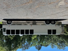 1998 PREVOST XL 45' Executive Coach - Image 3
