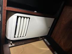 1998 PREVOST XL 45' Executive Coach - Image 28