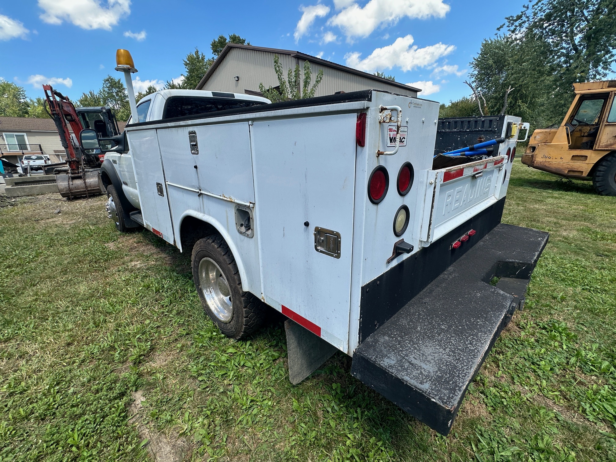 2006 FORD F450 Service Truck - Image 9