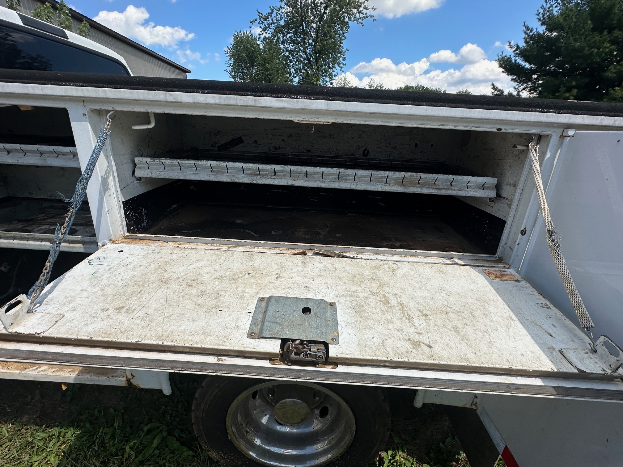 2006 FORD F450 Service Truck - Image 11