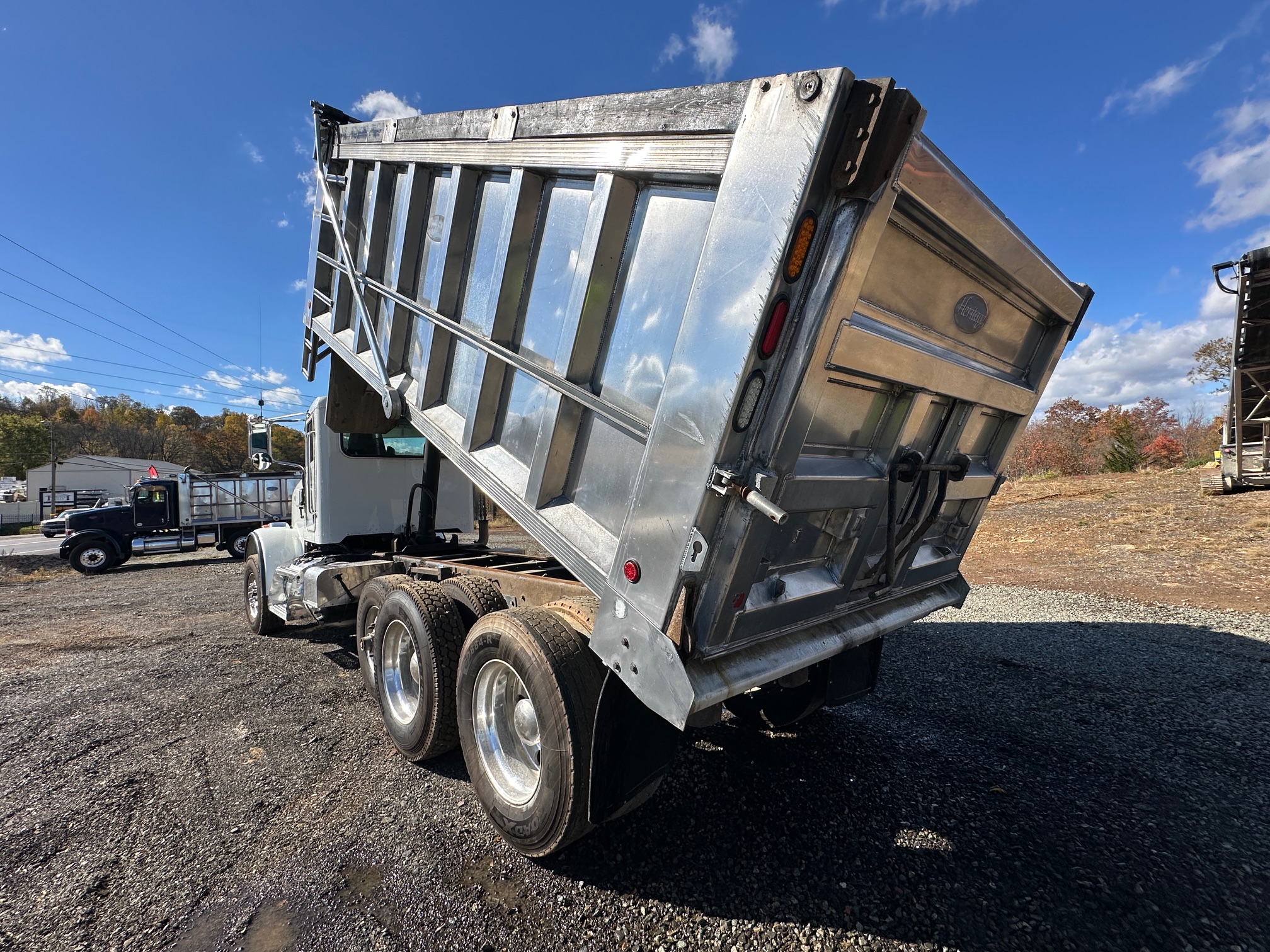 2016 PETERBILT 365 - view 10 of 45