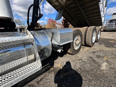 2016 PETERBILT 365 - Image 14