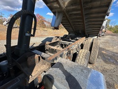 2016 PETERBILT 365 - Image 15