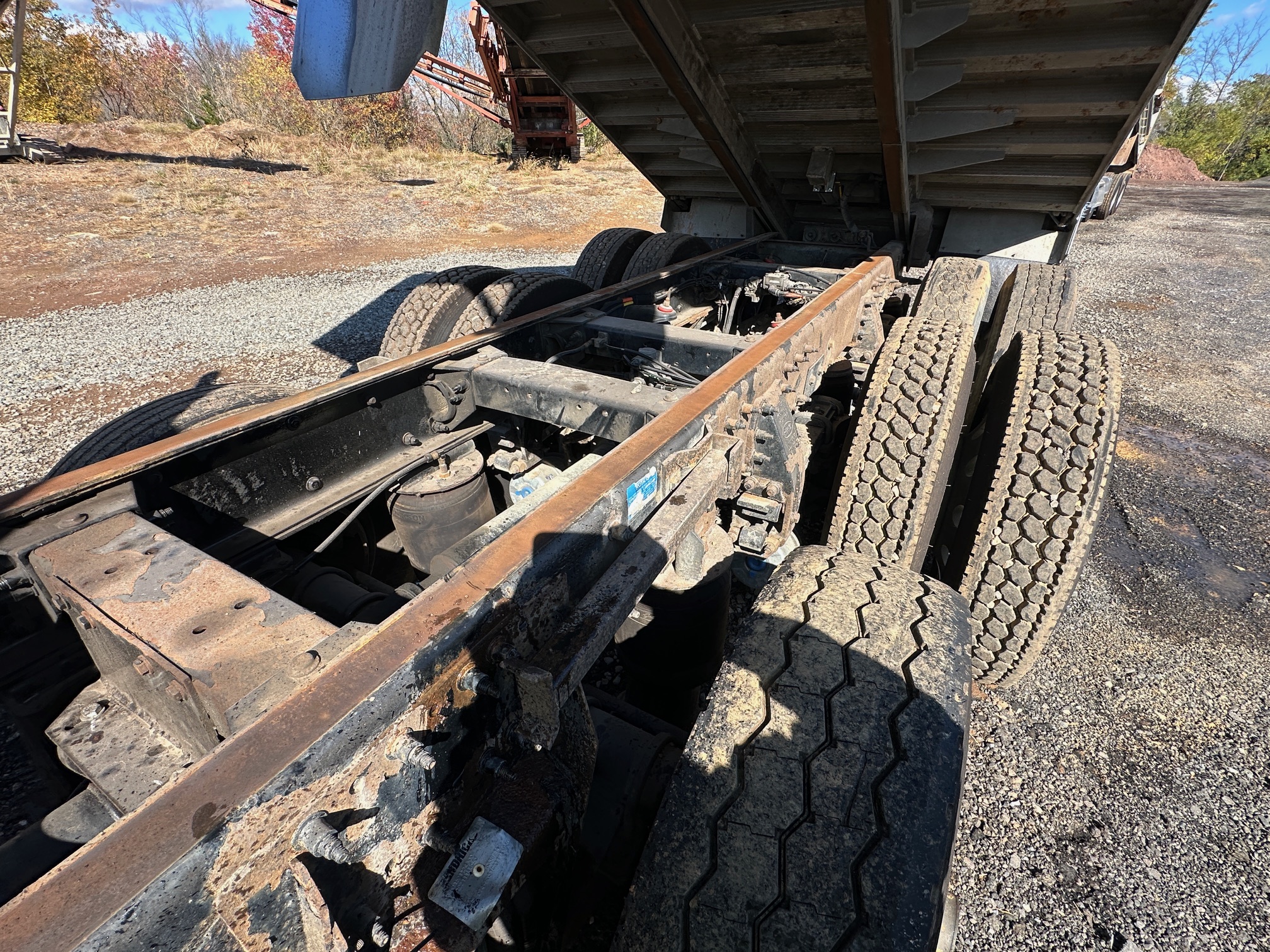 2016 PETERBILT 365 - Image 17