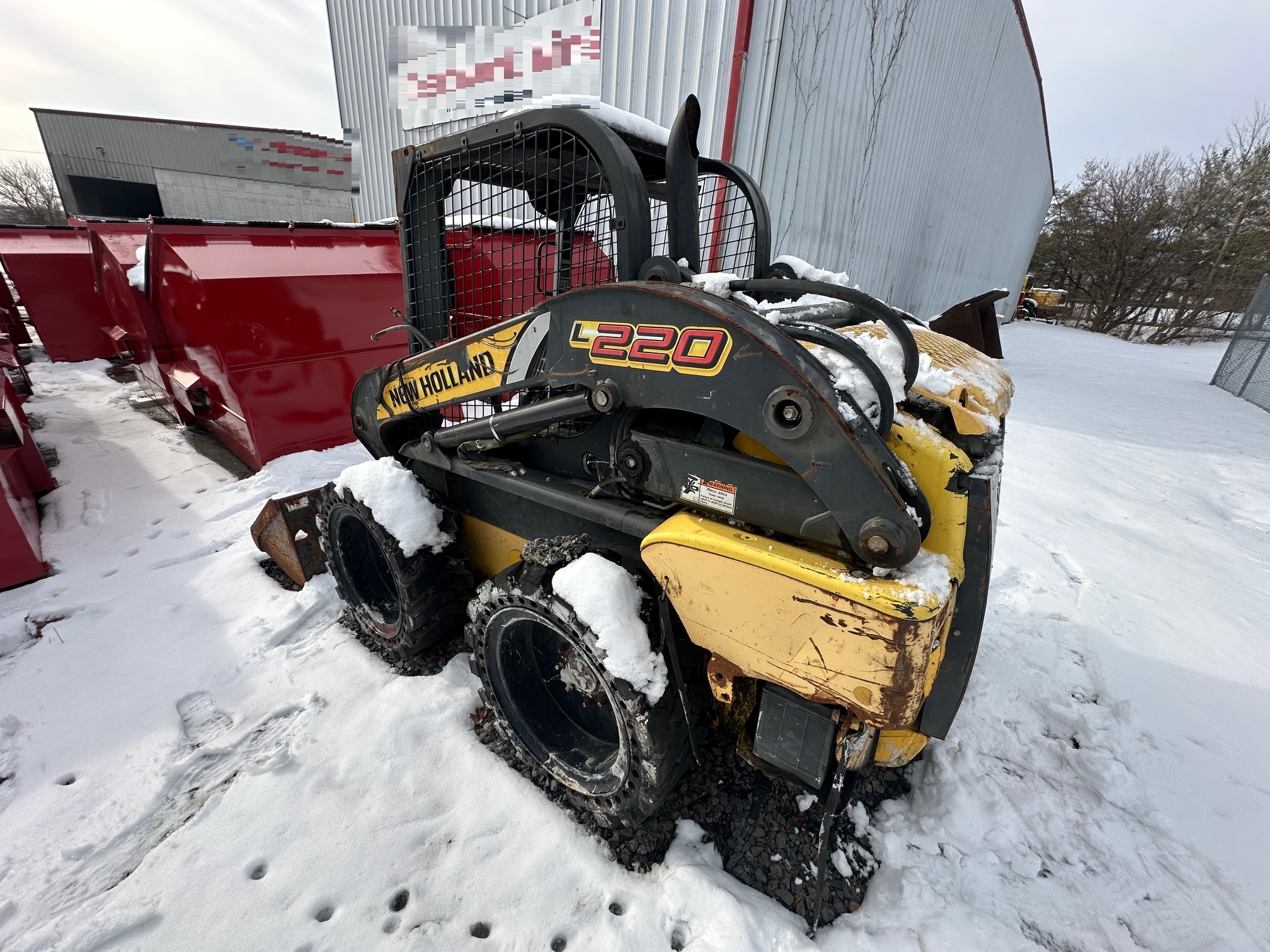 2012 NEW HOLLAND L220 Skid Loader - view 9 of 14
