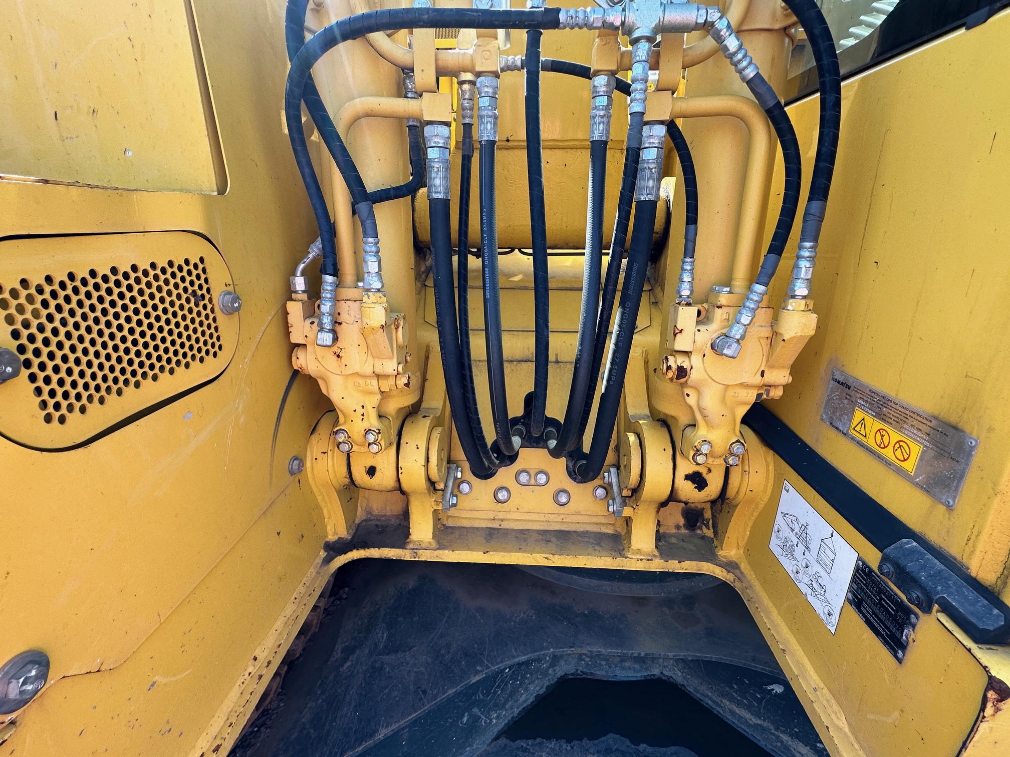 2016 KOMATSU PC138US-11 - Image 25
