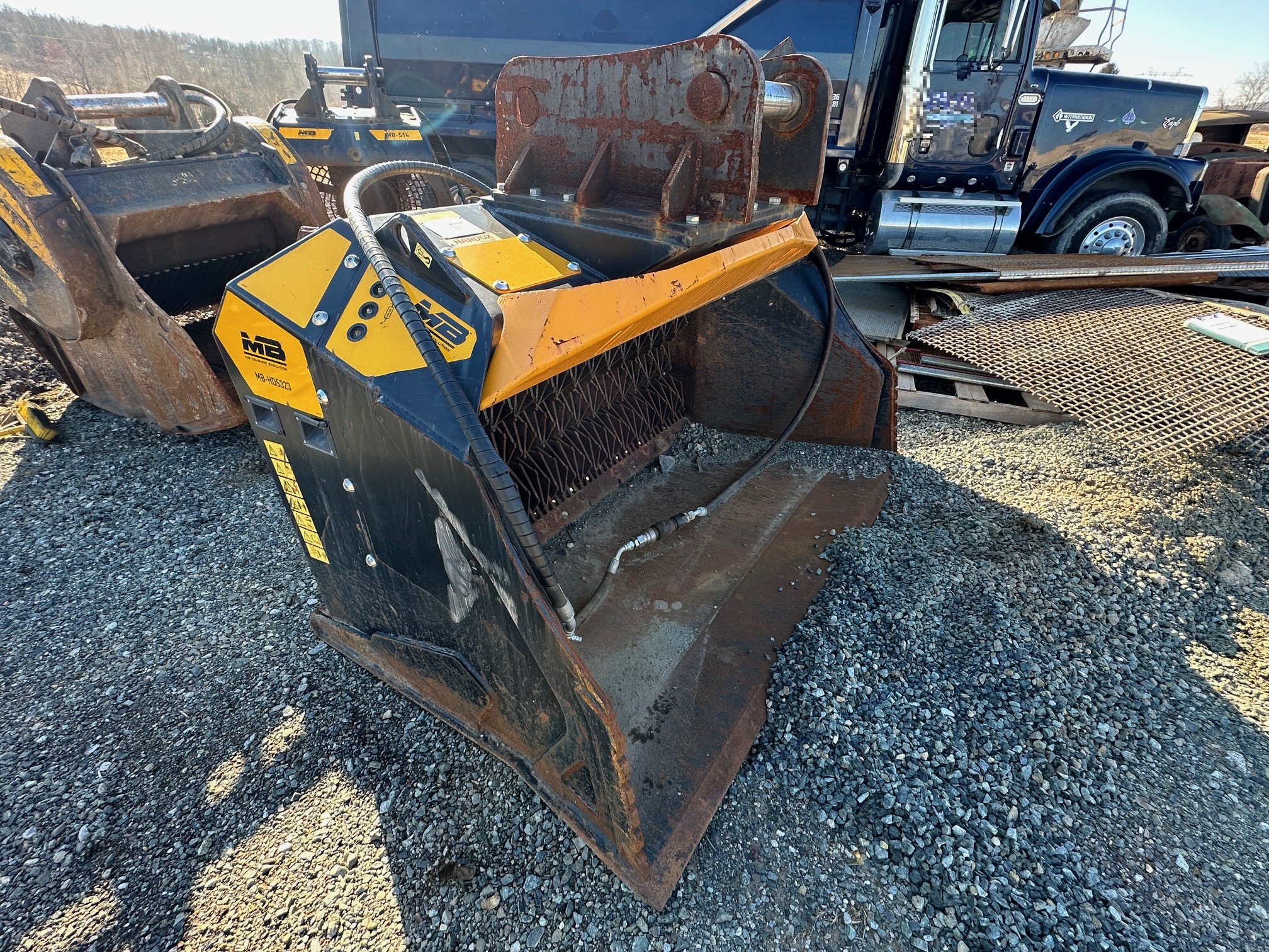 2020 MB HDS323 - Image 6