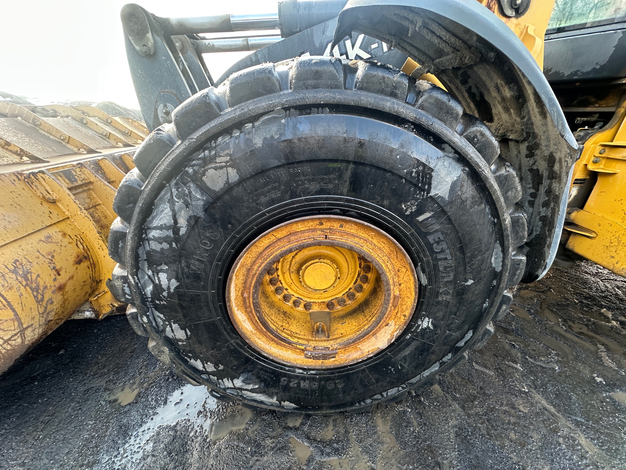 2015 DEERE 844K II - Image 16