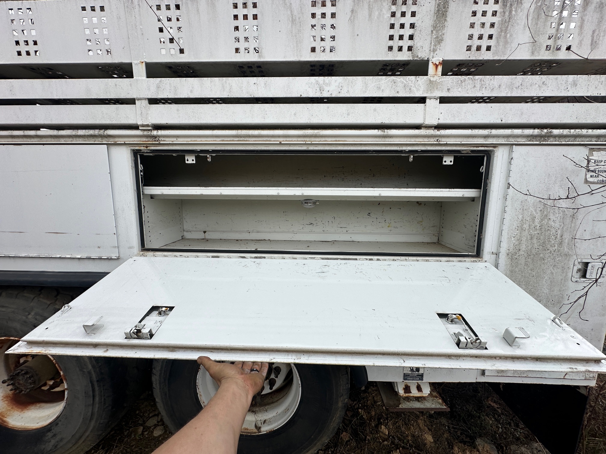 2006 CHEVROLET C8500 - view 13 of 55