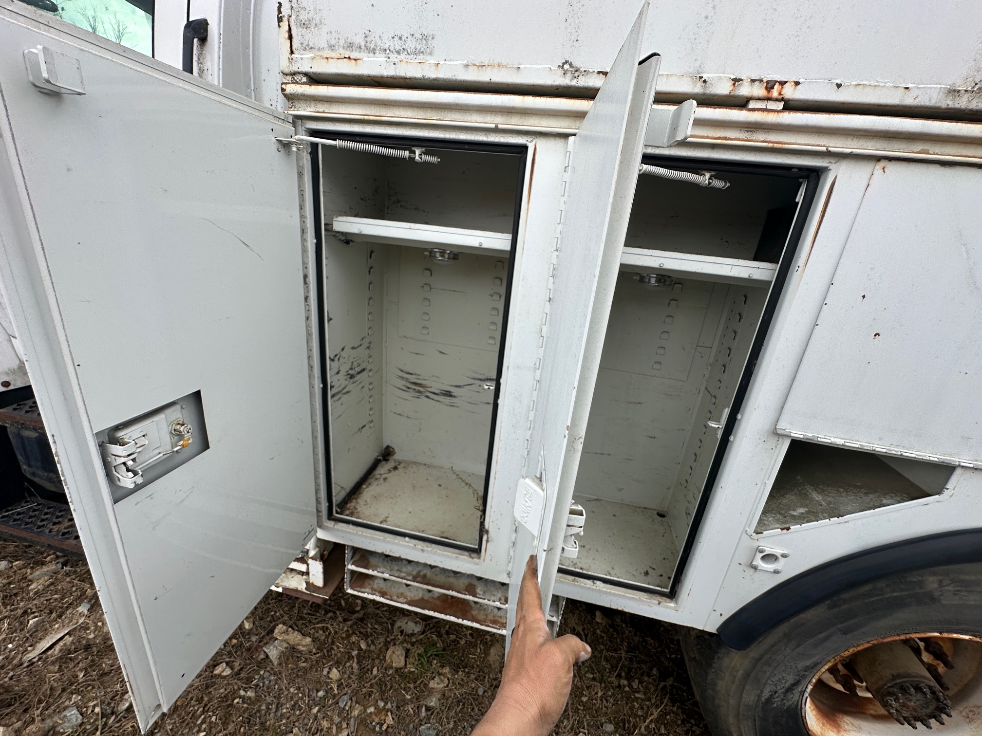 2006 CHEVROLET C8500 - view 15 of 55