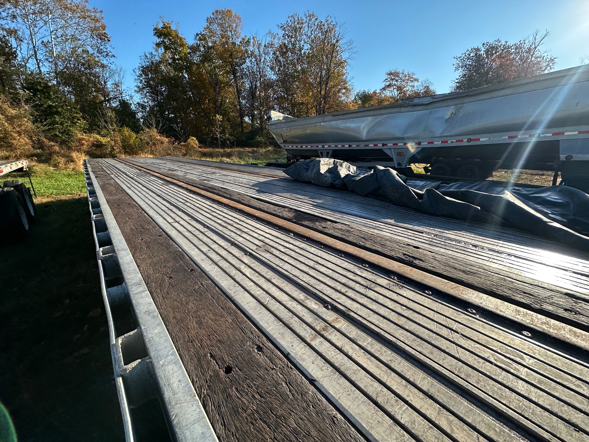 2012 UTILITY 53'X102 High Flat - Image 2