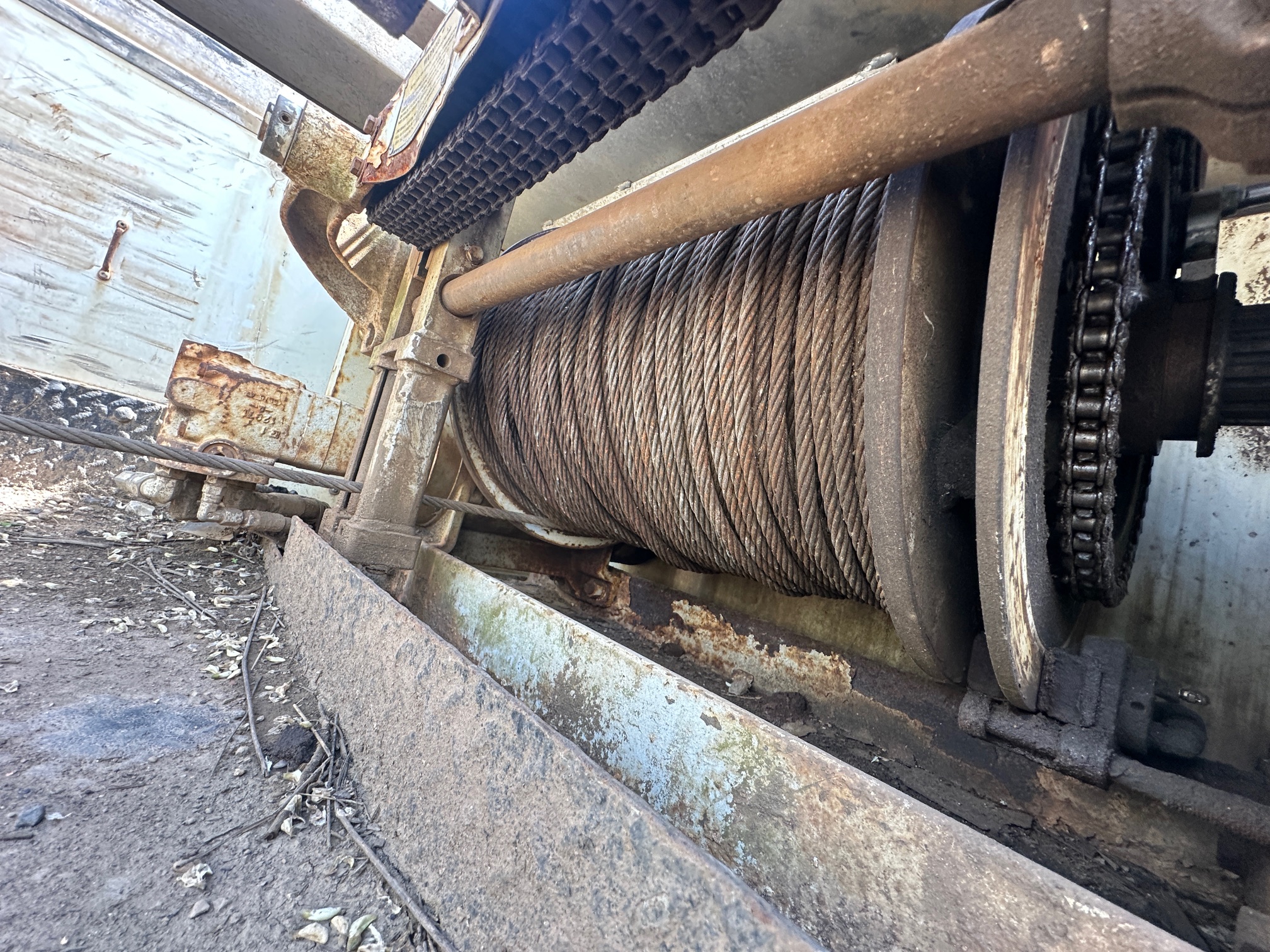 2011 INTERNATIONAL 4400 Digger Derrick - Image 19