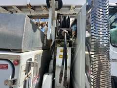 2011 INTERNATIONAL 4400 Digger Derrick - Image 22