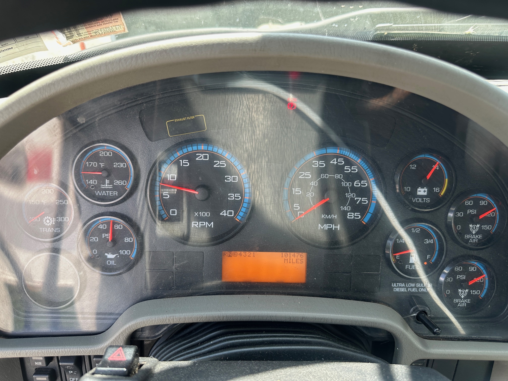 2011 INTERNATIONAL 4400 Digger Derrick - Image 31