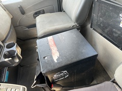 2011 INTERNATIONAL 4400 Digger Derrick - Image 33