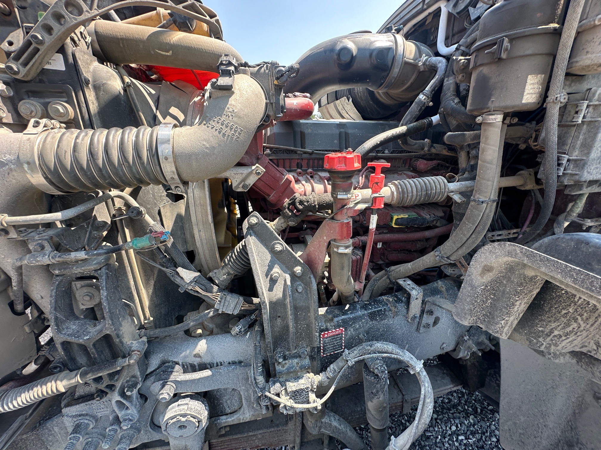 2020 MACK Granite GR64F - Image 14